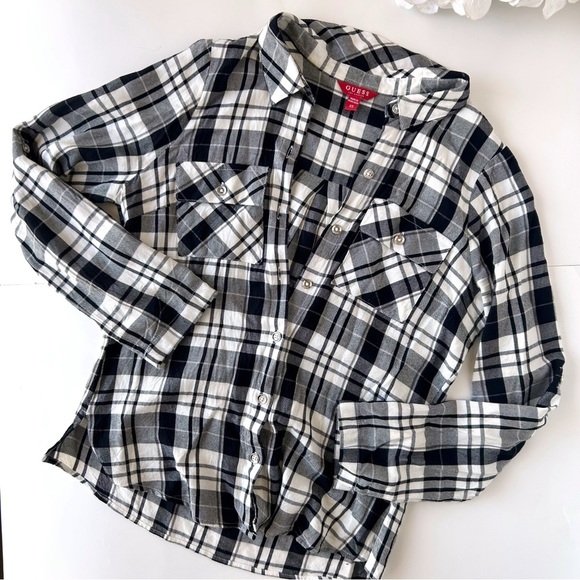 3/$20 Guess Blk / Wht Women Flannel Shirt - Picture 7 of 7